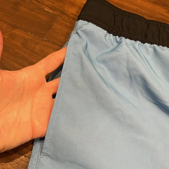 NWT Quiksilver Blue Colorblock Men's Swim Trunks Board Short 7" Inseam XXL FLAW - Picture 6 of 9